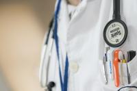 Ministra da Saúde admite reforçar centros de saúde dada procura pelas urgências hospitalares