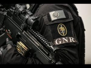 GNR detém oito suspeitos de tráfico de droga em Lisboa, Santarém, Tondela e Viseu