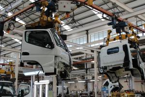 Mitsubishi Fuso pára produção na fábrica do Tramagal por falta de componentes