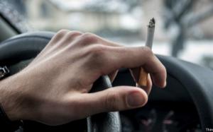 Tabaco: Diretora do Programa Nacional defende proibição de fumar nos carros com crianças