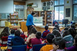 Vila de Rei: Escritor Pedro Seromenho visitou Biblioteca Escolar