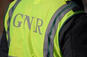 GNR detém 18 pessoas e regista 491 infrações de trânsito
