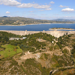 Produção hidroelétrica em 15 barragens suspensa a partir de hoje