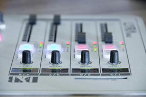 Rádios de todo o país aderem ao boicote da campanha eleitoral para as Legislativas