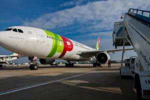 Covid-19: Segundo avião fretado pelo Estado para transporte de equipamento médico chega a Lisboa
