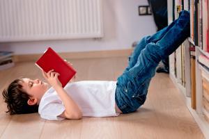 Plano Nacional de Leitura quer dar aos alunos 10 minutos por dia para lerem por prazer